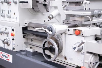 Токарно-винторезный станок Proma SPF-1000PHS с УЦИ