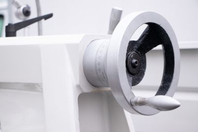 Токарно-винторезный станок Proma SPF-1000PHS с УЦИ