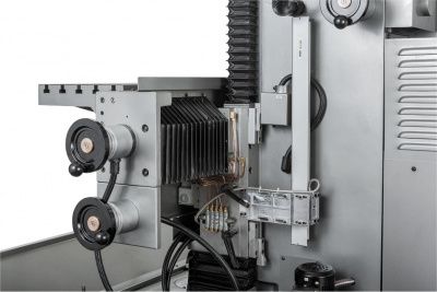 Универсальный фрезерный станок Jet JUTM-1230 Servo DRO