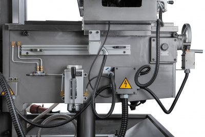 Широкоуниверсальный фрезерный станок Jet JUM-1153VXL DRO