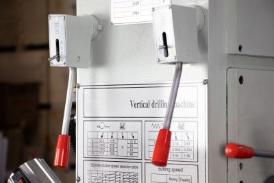 Вертикально-сверлильный станок Proma B-1850FN/400