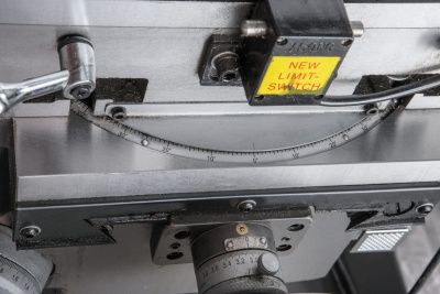 Широкоуниверсальный фрезерный станок Jet JMD-939GV DRO