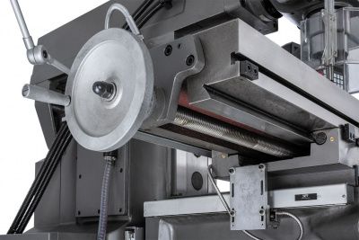 Широкоуниверсальный фрезерный станок Jet JMD-1144GHV DRO