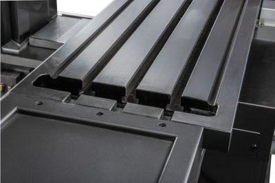 Широкоуниверсальный фрезерный станок Jet JUM-1464VHXL DRO