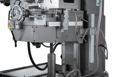 Широкоуниверсальный фрезерный станок Jet JUM-1153VXL DRO