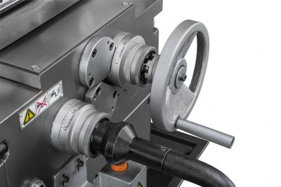 Широкоуниверсальный фрезерный станок Jet JUM-1153VXL DRO