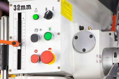 Вертикально-сверлильный станок Proma BY-3220PC/400