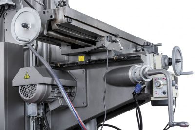 Широкоуниверсальный фрезерный станок Jet JMD-1144GHV SPF DRO